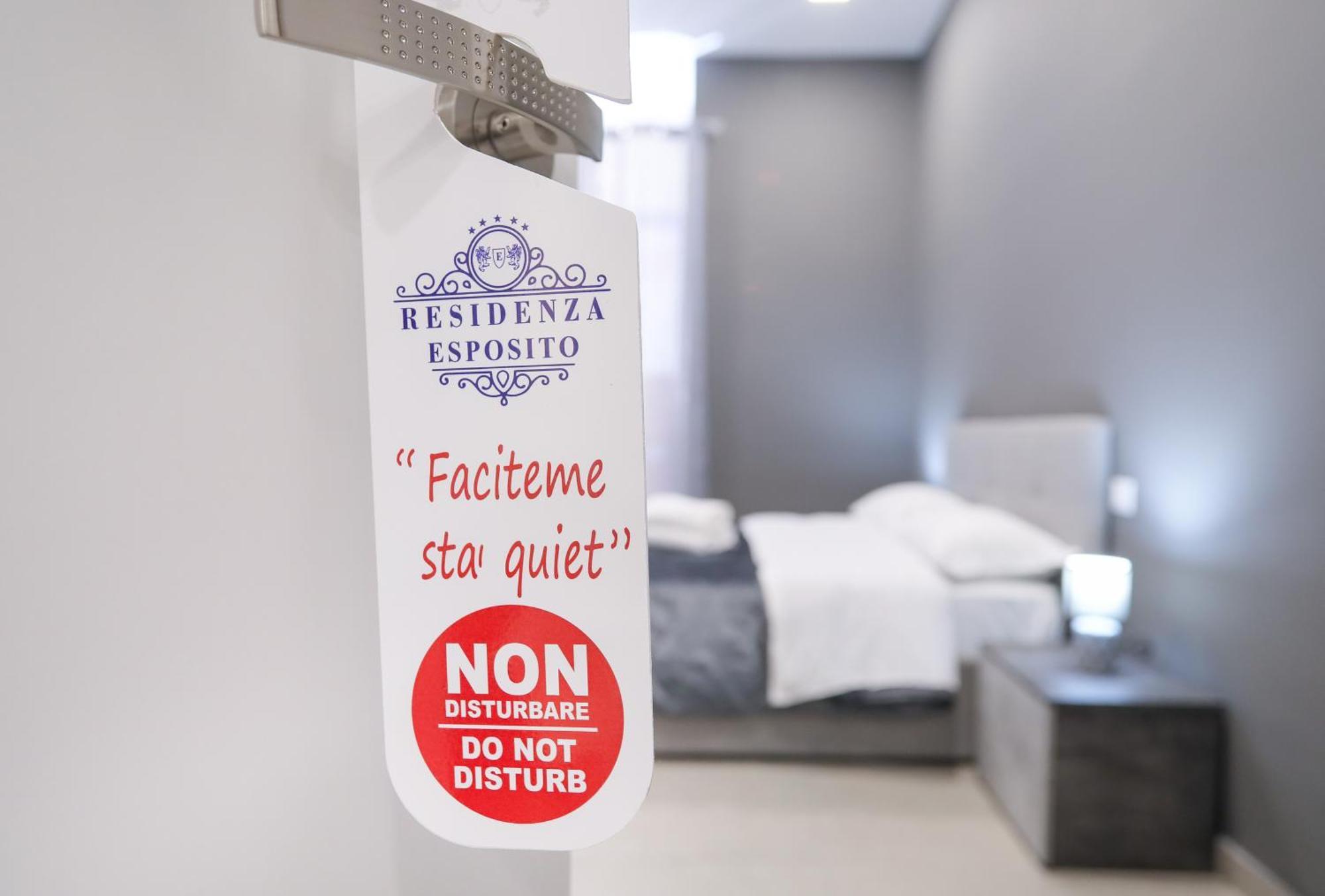 Residenza Esposito Economy Rooms Nápoles Habitación foto